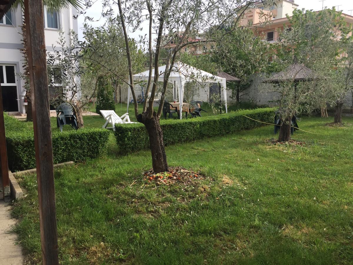 Villa Dede Nikolla Durrës Eksteriør bilde